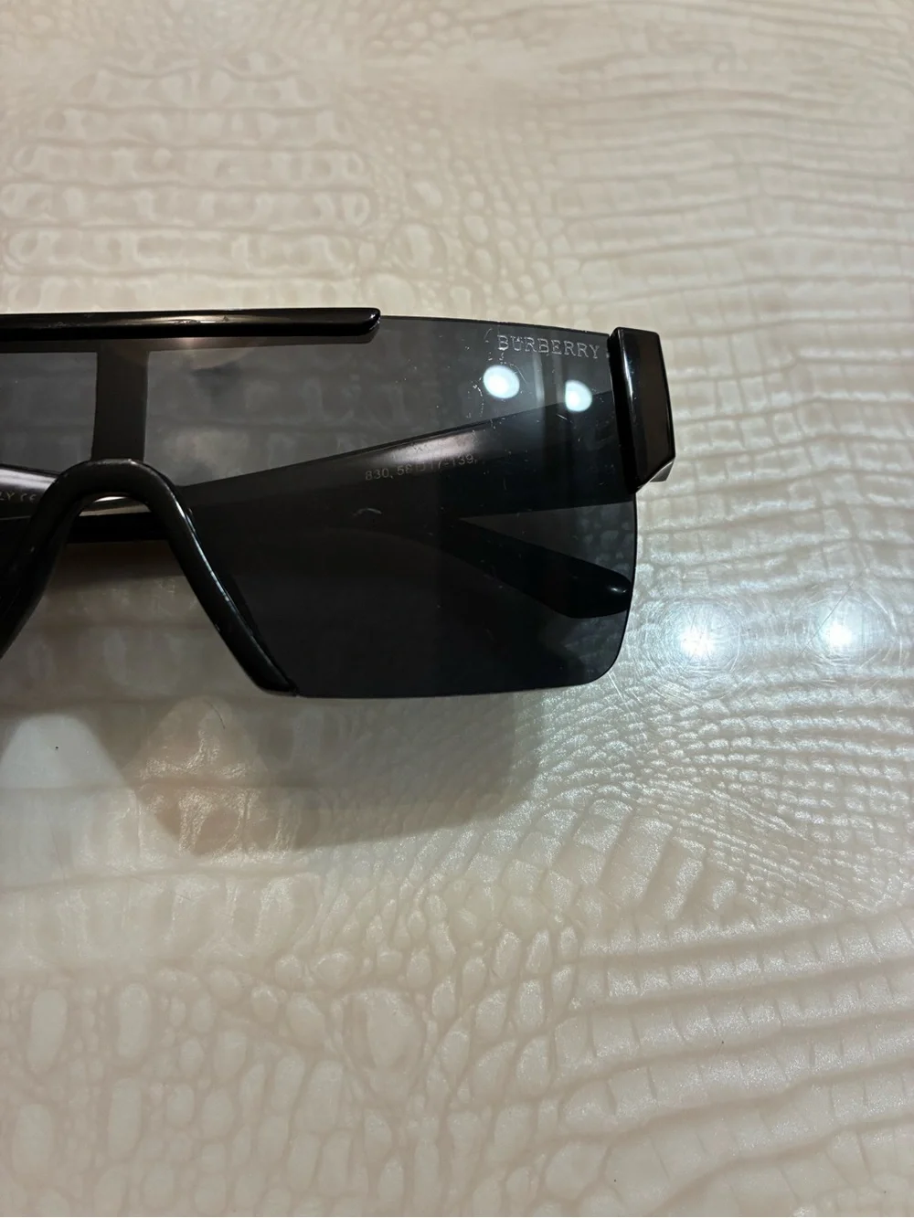 Burberry Black Shield Sunglasses with Signature Striped Temples - Picture 5 of 13
